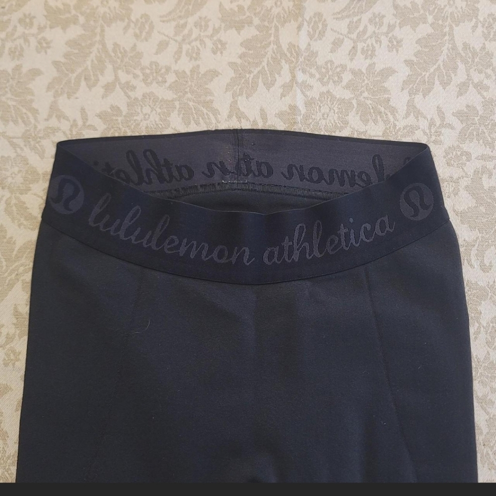 Size 2 athletica lululeom leggings black !LIMITED EDITION!